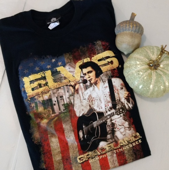 Graceland Tops - ❤️2xHP! Navy Elvis Graceland Tshirt 2Xl